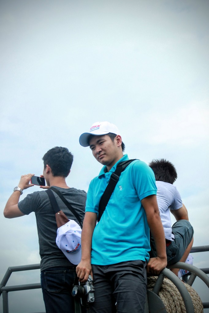 Thằng bạn thân, ai bảo nó một vợ hai con thì chắc đang khen nó trẻ đấy :)))